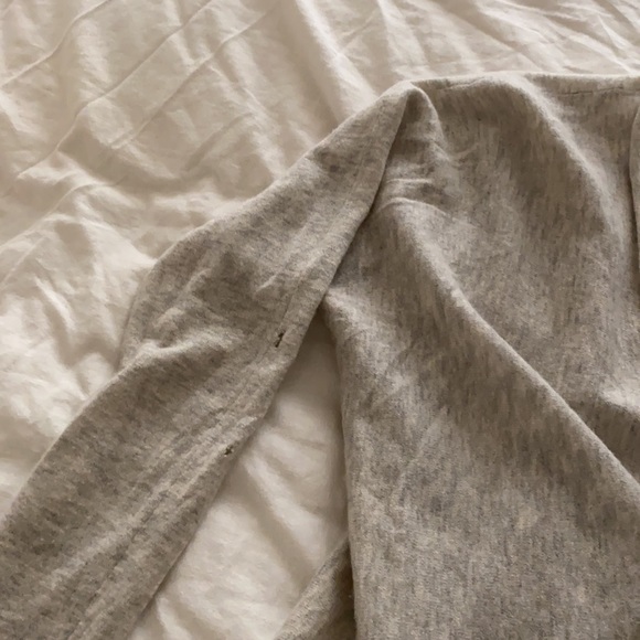 Vince Cashmere Wool V Neck - Picture 8 of 9